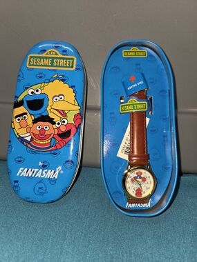Vintage Rare Sesame Street Fantasma Watch Elmo With Tin